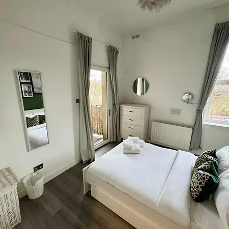Spacious Modern 1-Bed Apartment Near Victoria Park Londres Exterior foto