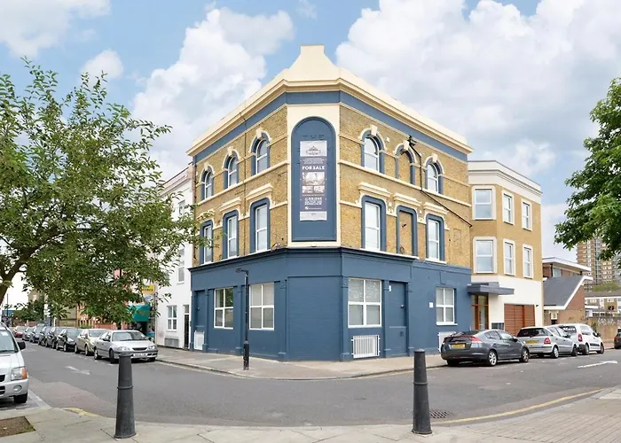 Spacious Modern 1-Bed Apartment Near Victoria Park & London Stadium